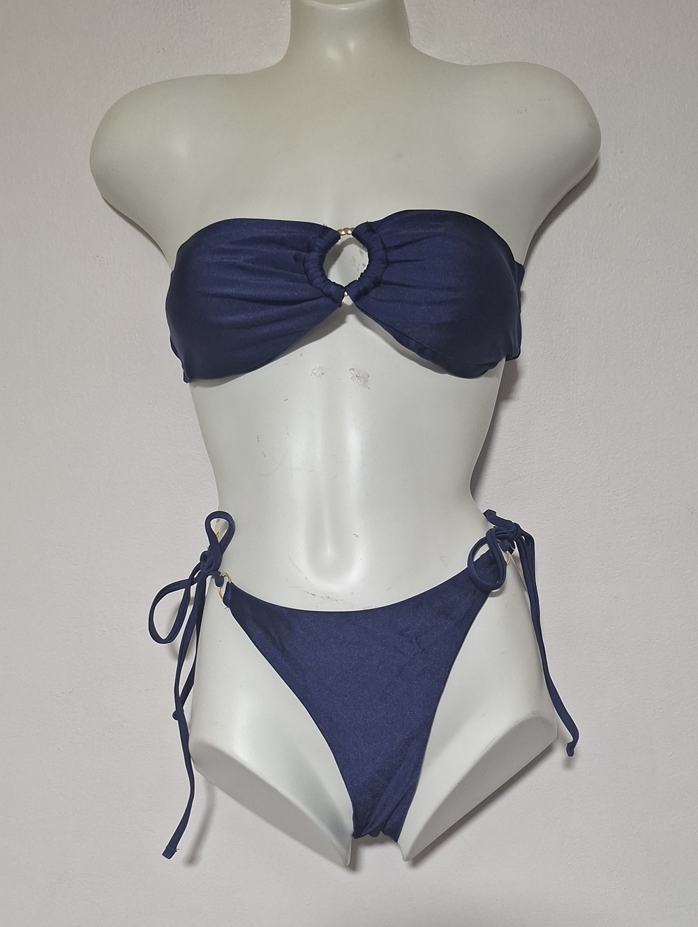 Navy Ring-Accent Bandeau Bikini Volafa Medium